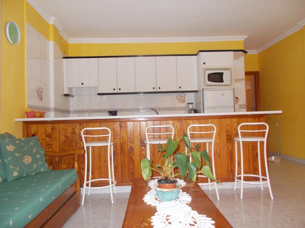Apartamentos La Banda ปลายา เด ซานเตียโก ภายนอก รูปภาพ