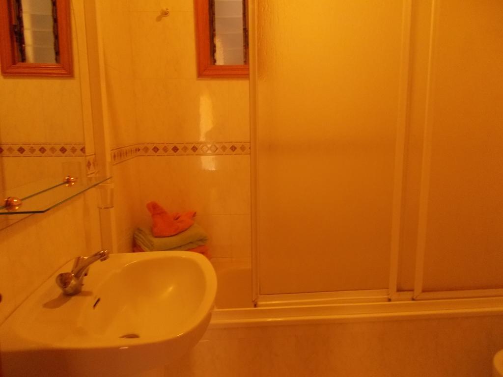 Apartamentos La Banda ปลายา เด ซานเตียโก ภายนอก รูปภาพ